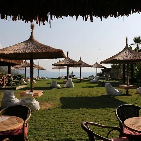 Отель Manaspark Deluxe 4*