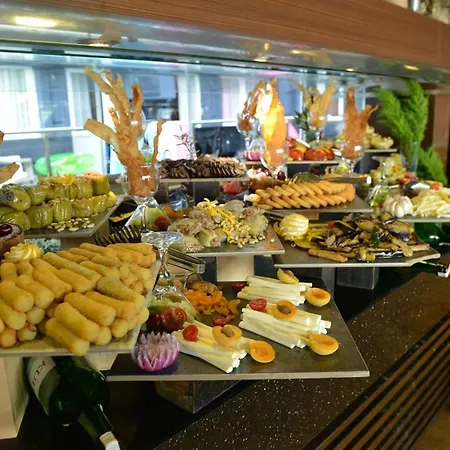 Отель Manaspark Deluxe 4*