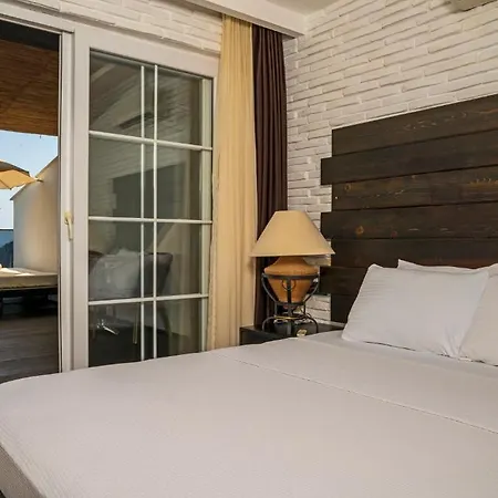 Отель Manaspark Deluxe Олудениз