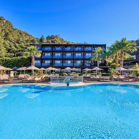 Отель Manaspark Deluxe 4*