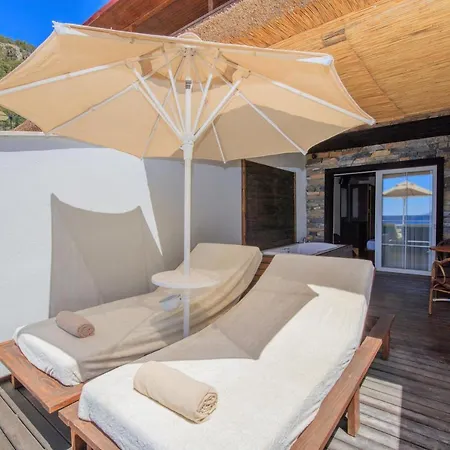 Отель Manaspark Deluxe 4*