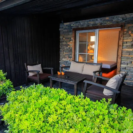 Manaspark Deluxe Hotel 4*