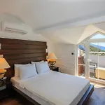 Manaspark Deluxe 4*