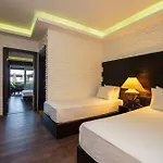 Hotell Manaspark Deluxe Öludeniz