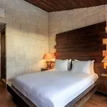 Manaspark Deluxe 4*