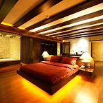 호텔 Manaspark Deluxe 4*