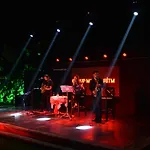 Manaspark Deluxe Szálloda