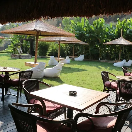 Отель Manaspark Deluxe 4*