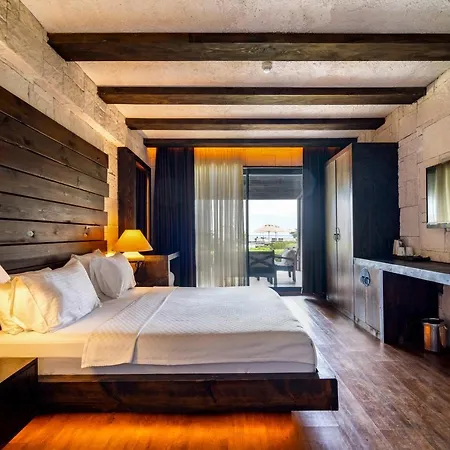 فندق Manaspark Deluxe 4*