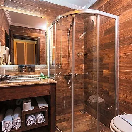Hotell Manaspark Deluxe 4*