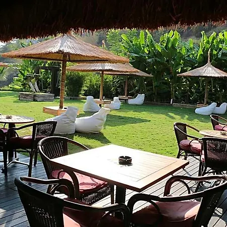 Hotell Manaspark Deluxe 4*