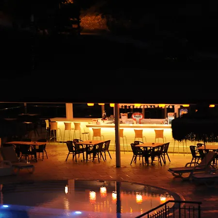Otel Manaspark Deluxe 4*